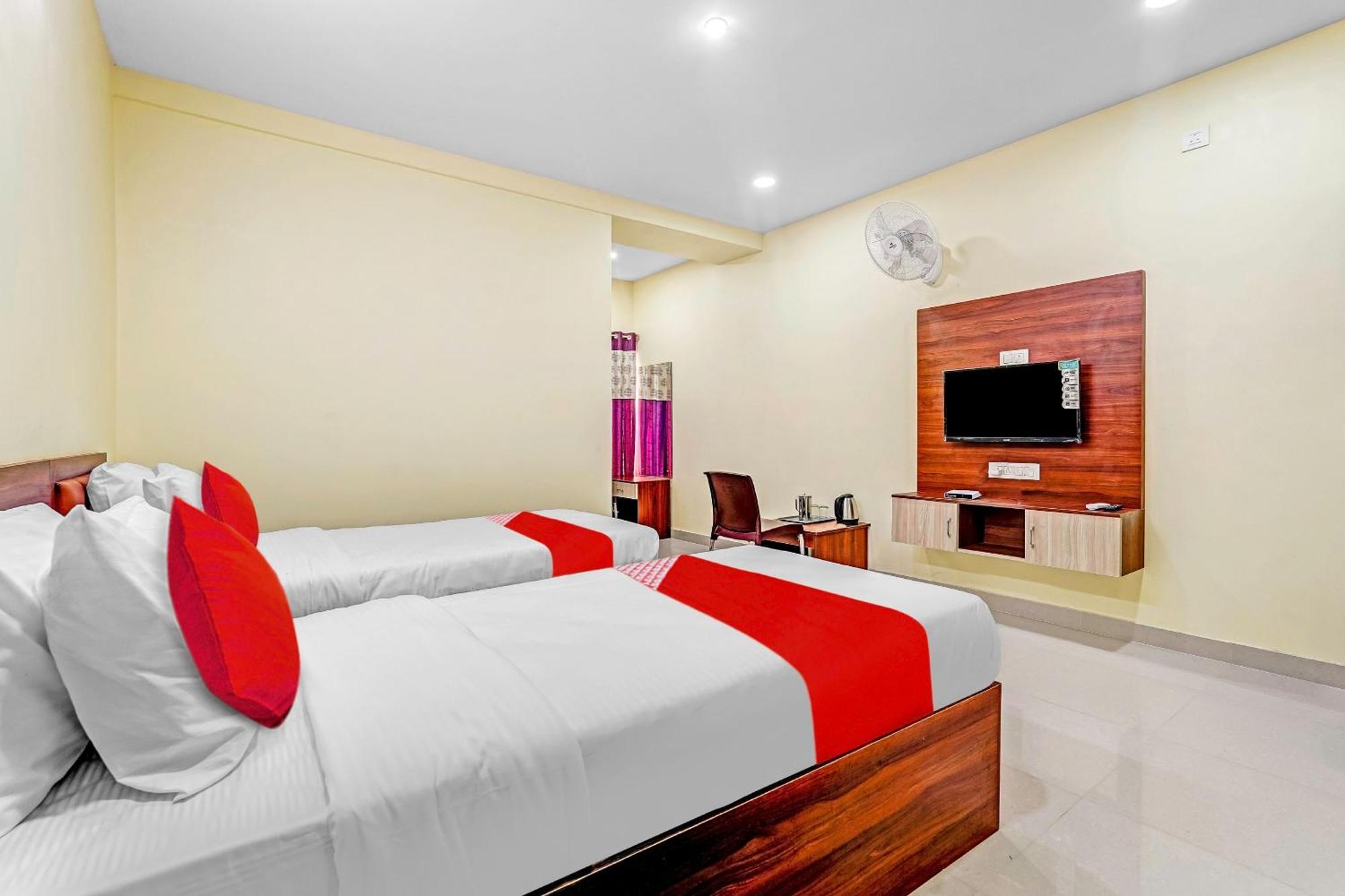 Oyo Flagship Hotel Ayodhya Bangalore Exteriör bild