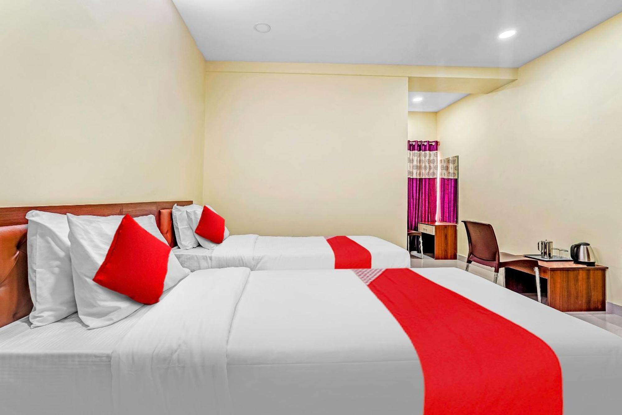 Oyo Flagship Hotel Ayodhya Bangalore Exteriör bild