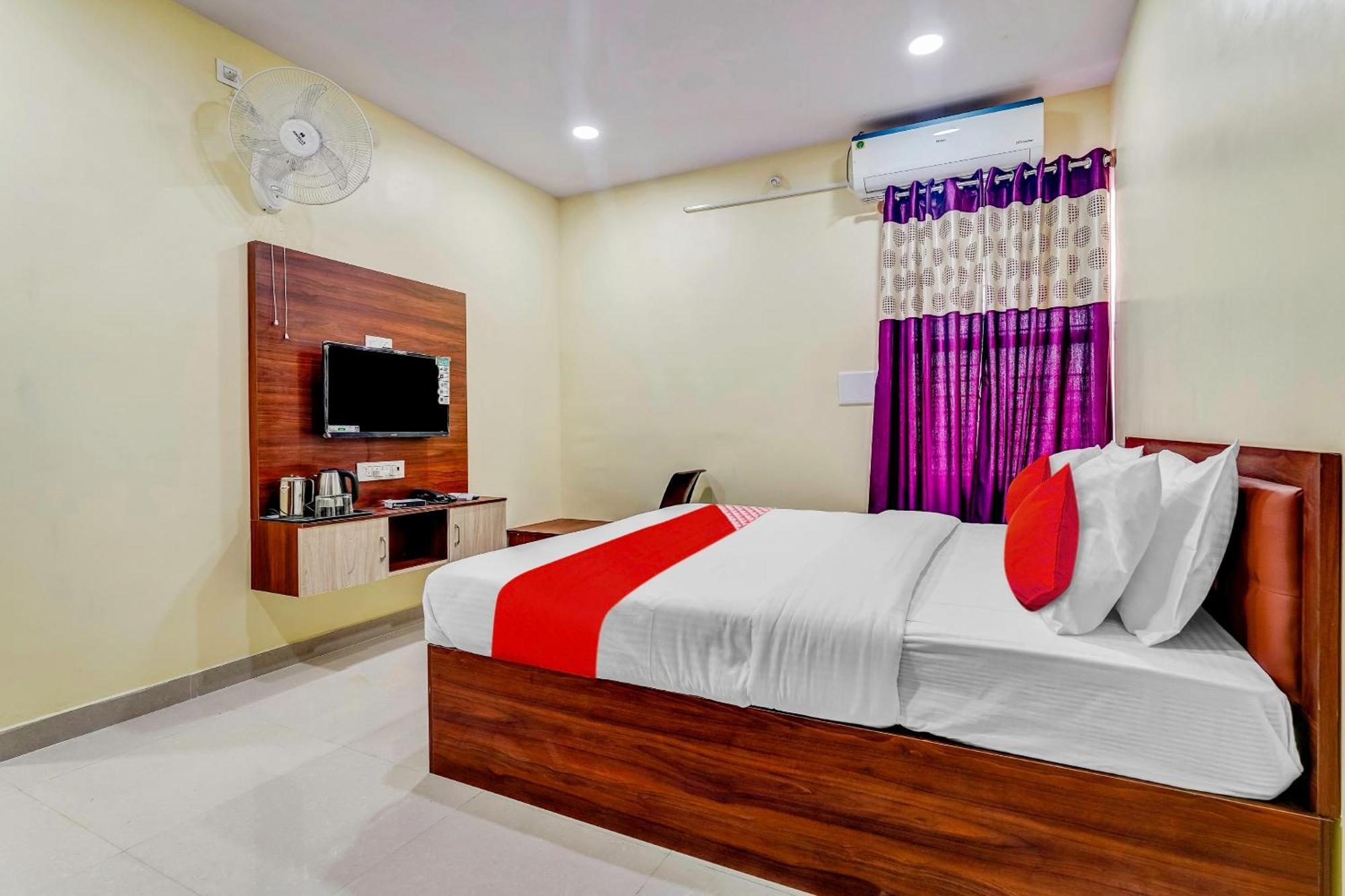 Oyo Flagship Hotel Ayodhya Bangalore Exteriör bild