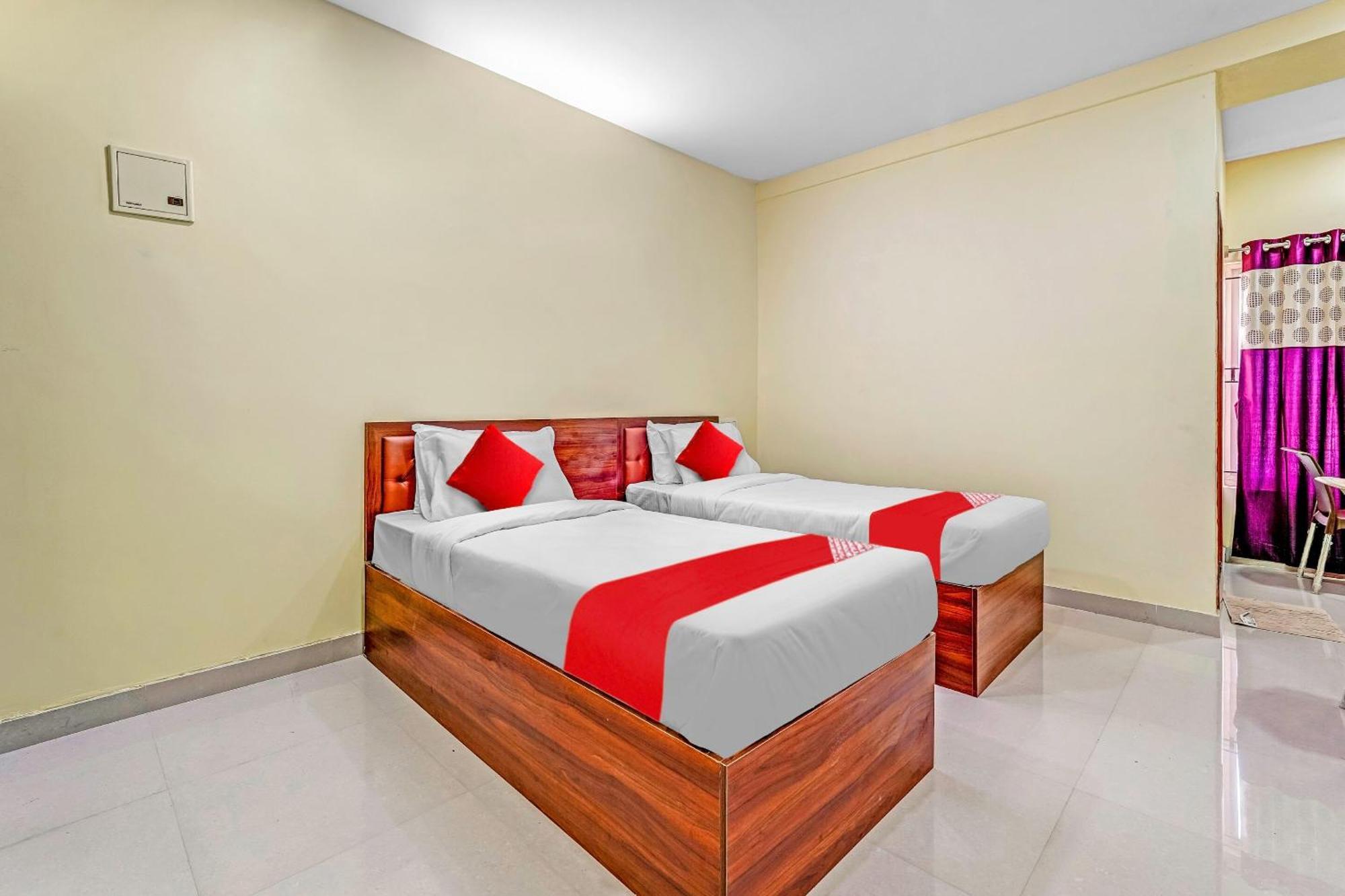 Oyo Flagship Hotel Ayodhya Bangalore Exteriör bild