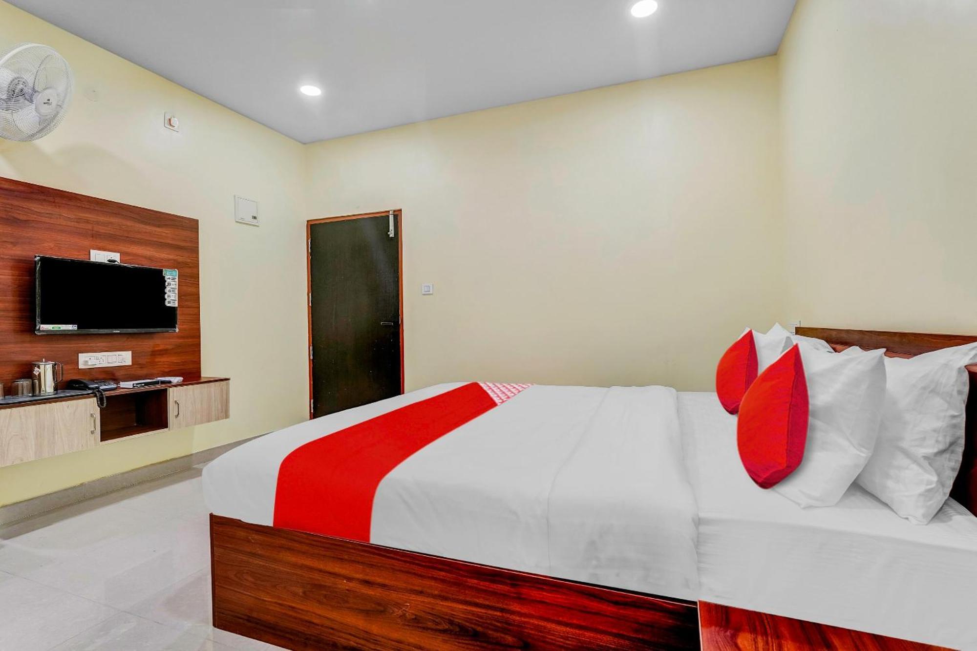 Oyo Flagship Hotel Ayodhya Bangalore Exteriör bild